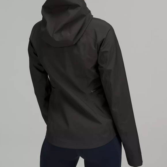 SOLD** Lululemon Break a Trail Jacket - 6 - Picture 3 of 15